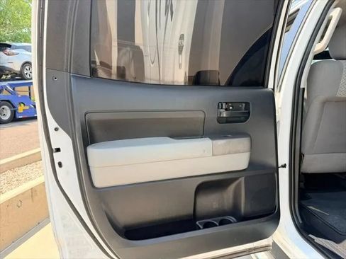 Used 2012 Toyota Tundra 4x4 CrewMax w/ SR5 Pkg image 17