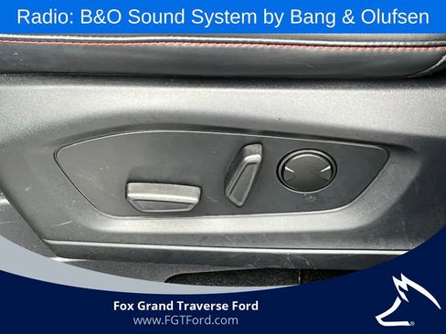 Certified 2025 Ford Explorer ST-Line AWD/4WD image 12