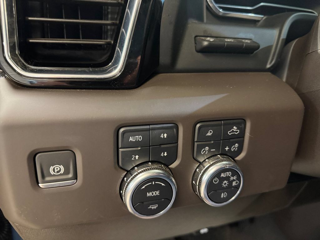 Used 2024 GMC Sierra 1500 Denali w/ Denali Reserve Package AWD/4WD image 23