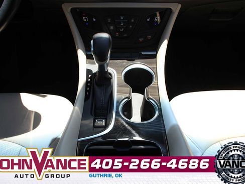 Used 2020 Buick Envision Essence FWD image 30