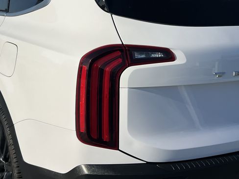 Used 2022 Kia Telluride SX image 36