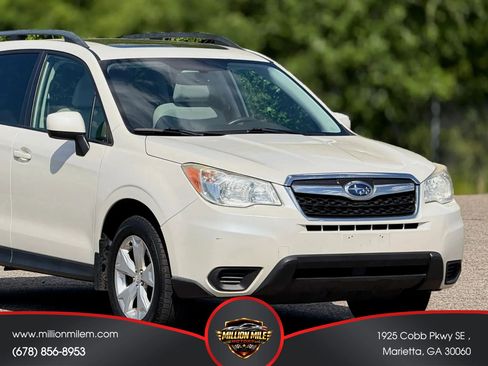 Used 2015 Subaru Forester 2.5i Premium w/ All-Weather Package AWD/4WD image 15