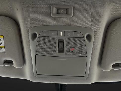 Used 2020 Nissan Pathfinder Platinum image 27