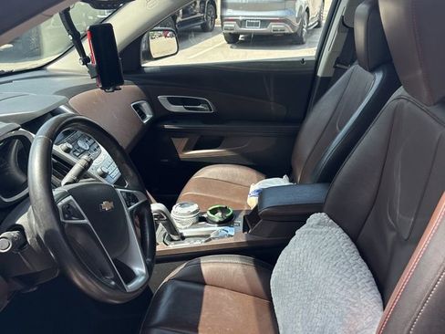 Used 2011 Chevrolet Equinox LTZ image 5