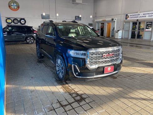 Used 2023 GMC Acadia Denali image 17