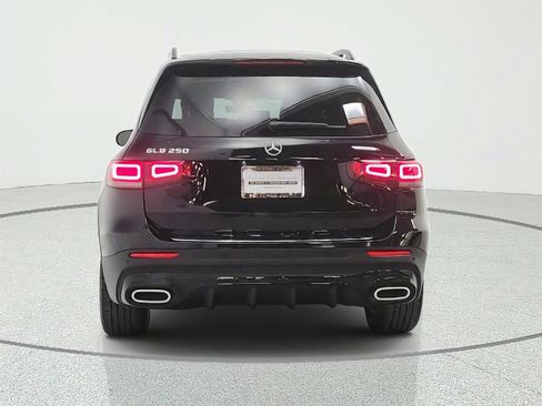 Used 2023 Mercedes-Benz GLB 250 image 6