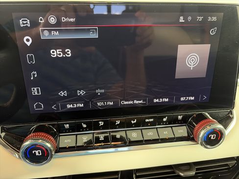 Certified 2025 GMC Canyon AT4 w/ AT4X Package AWD/4WD image 24