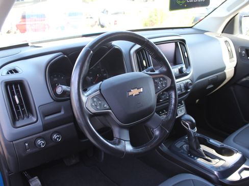 Used 2022 Chevrolet Colorado Z71 AWD/4WD image 14
