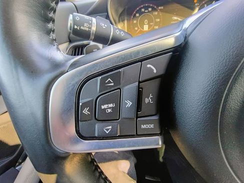 Used 2020 Jaguar E-PACE SE image 26