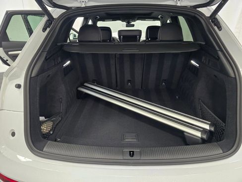 Used 2025 Audi Q5 2.0T Premium w/ Convenience Plus Package image 11