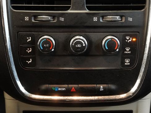 Used 2014 Dodge Grand Caravan American Value Package image 20