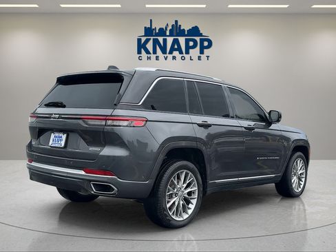 Used 2022 Jeep Grand Cherokee Summit w/ Luxury Tech Group V RWD image 5