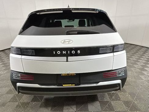 Certified 2025 Hyundai Ioniq 5 SEL AWD/4WD image 3
