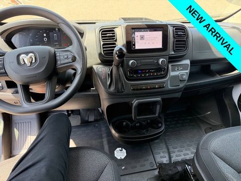Used 2025 RAM ProMaster 2500 w/ U-Haul Equipment Group FWD image 7