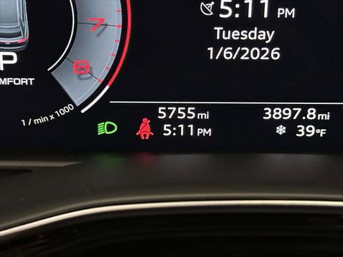 Used 2025 Audi Q8 Premium Plus w/ Premium Plus Package image 26