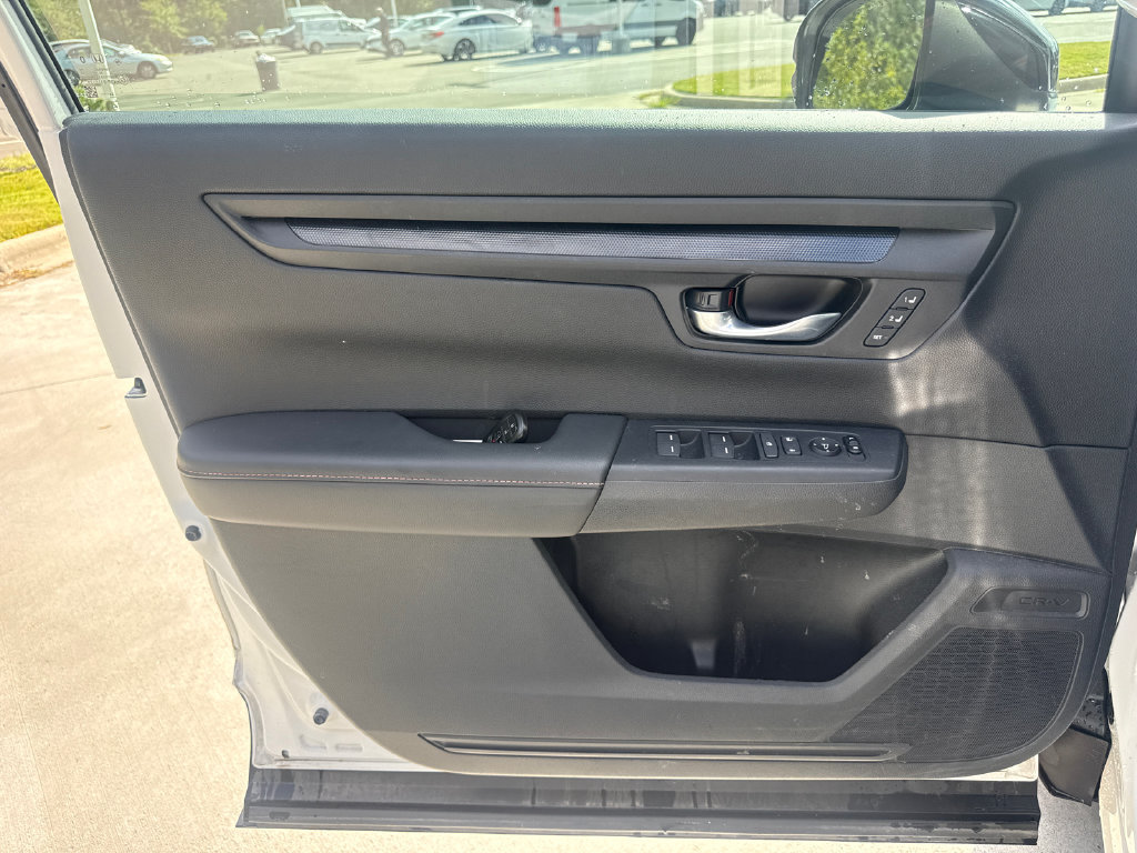 Certified 2025 Honda CR-V Sport-L image 14