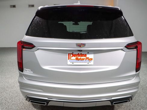 Used 2020 Cadillac XT6 Premium Luxury image 8