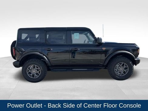 New 2025 Ford Bronco Badlands AWD/4WD image 7