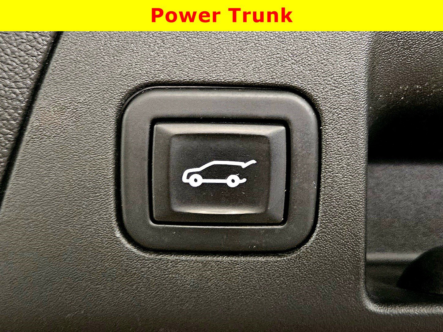 Used 2021 Buick Envision Essence FWD image 28
