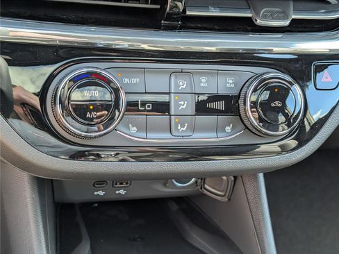 New 2026 Buick Envista Sport Touring w/ Studio Series FWD image 23