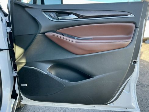 Used 2021 Buick Enclave Avenir w/ Avenir Technology Package image 22