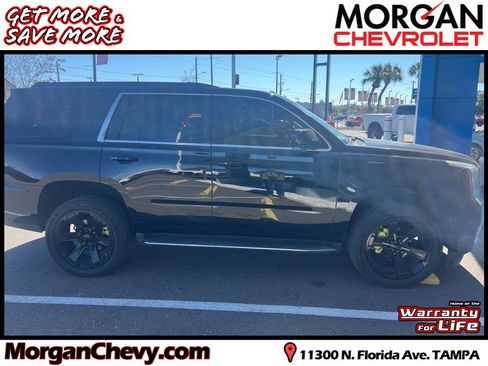 Used 2019 GMC Yukon SLT image 1