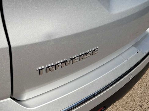 Used 2021 Chevrolet Traverse High Country FWD image 11