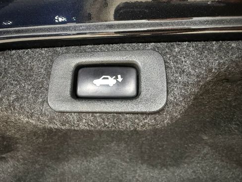 Used 2016 Lexus ES 350 w/ Luxury Package w/Wood Trim FWD image 27