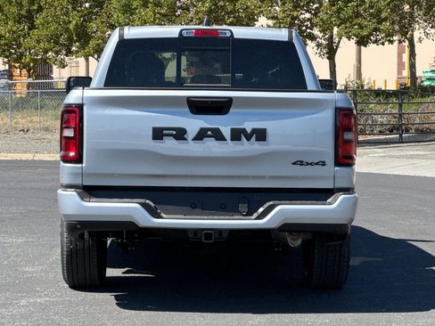New 2026 RAM 1500 Express AWD/4WD image 4
