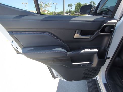 Used 2026 Toyota 4Runner Platinum AWD/4WD image 20