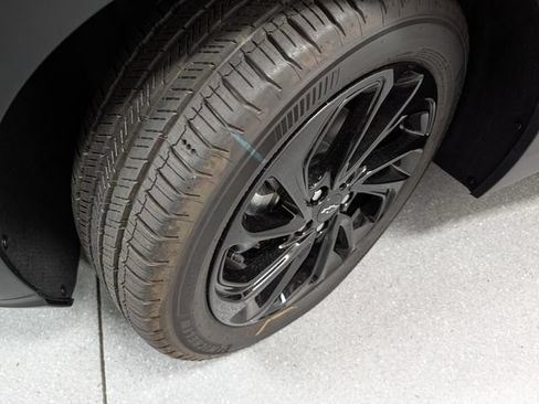 New 2027 Chevrolet Bolt RS w/ Technology Package FWD image 9