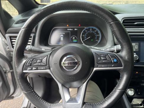 Used 2018 Nissan Leaf SL w/ SL Technology Package image 22