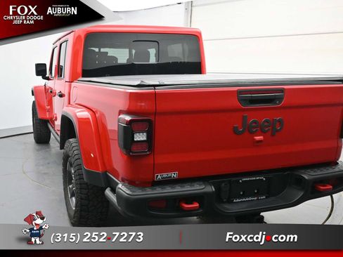 Used 2022 Jeep Gladiator Rubicon w/ LED Lighting Group AWD/4WD image 14