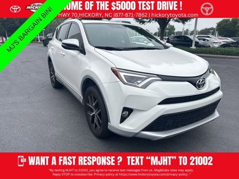 Used 2016 Toyota RAV4 SE FWD image 1
