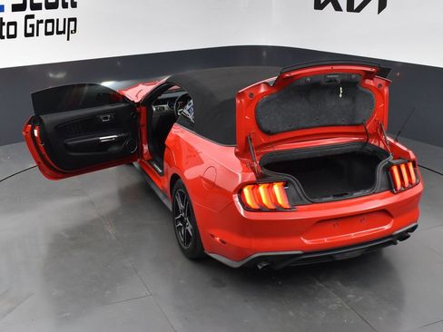 Used 2020 Ford Mustang Premium RWD image 31