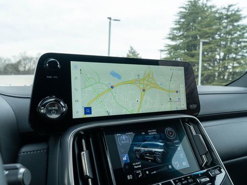 Used 2025 Lexus LX 700h Overtrail image 23