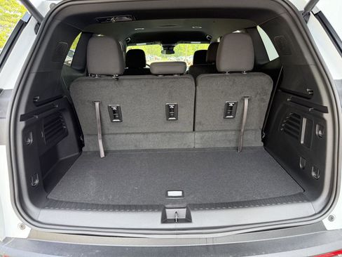 New 2025 GMC Acadia Elevation w/ LPO, Floor Liner Package image 60
