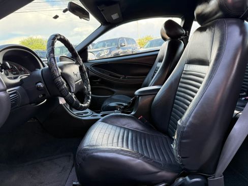 Used 2004 Ford Mustang Mach 1 RWD image 34