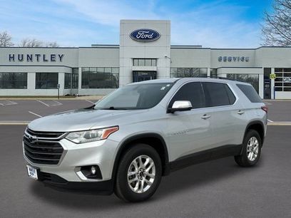 Used 2021 Chevrolet Traverse LT