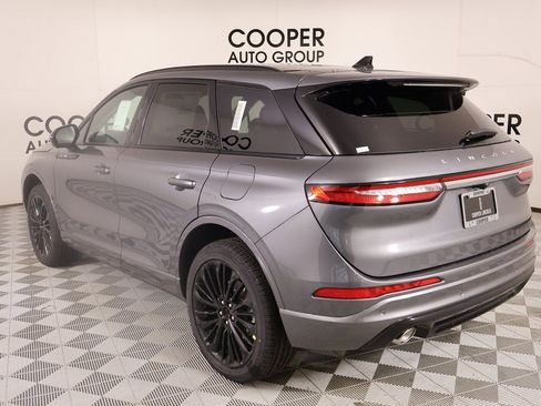 New 2026 Lincoln Corsair Reserve w/ Jet Appearance Package FWD image 24