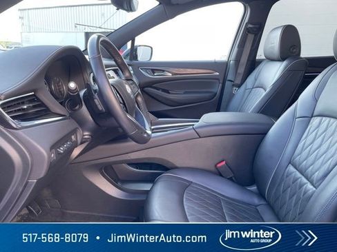 Used 2022 Buick Enclave Avenir w/ Avenir Technology Package AWD/4WD image 24