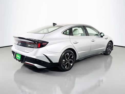 Used 2024 Hyundai Sonata SEL image 10