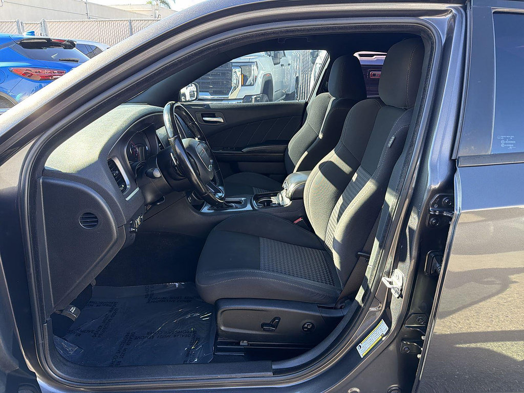 Used 2020 Dodge Charger R/T w/ Driver Convenience Group RWD image 17