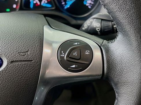 Used 2015 Ford Escape Titanium image 31