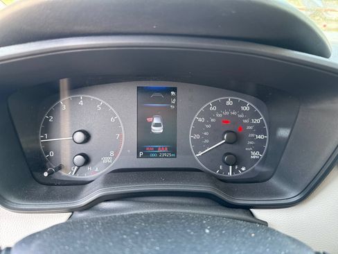 Used 2024 Toyota Corolla LE FWD image 15