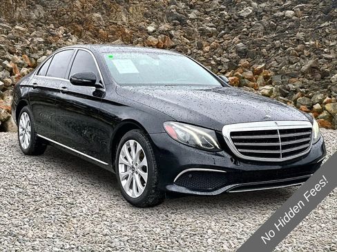 Used 2017 Mercedes-Benz E 300 4MATIC w/ Premium 1 Package image 10
