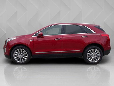 Used 2019 Cadillac XT5 Premium Luxury image 2