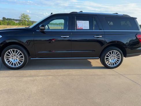 Used 2024 Ford Expedition Max Limited AWD/4WD image 6