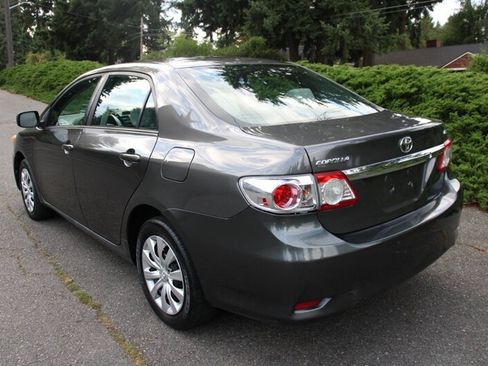 Used 2012 Toyota Corolla LE FWD image 4