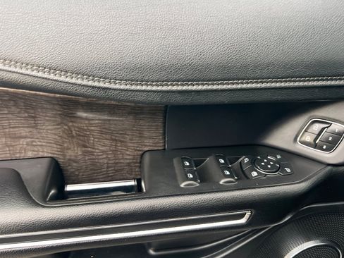 Used 2020 Ford Expedition Max Limited image 8